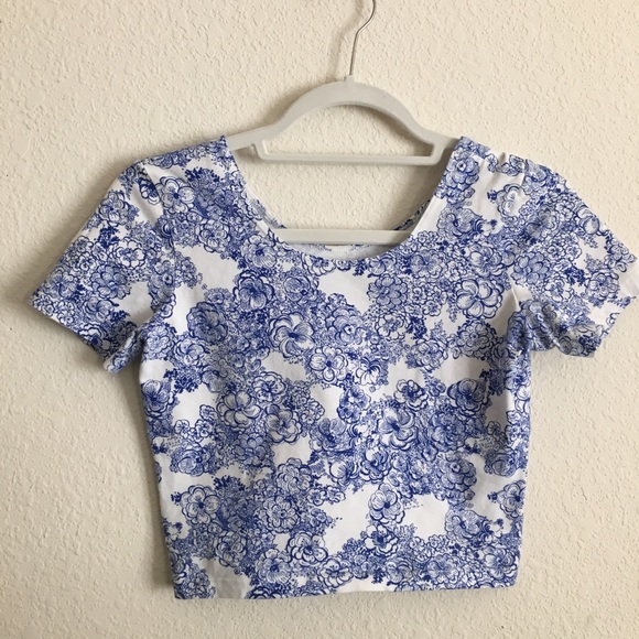 ❌SOLD IN A BUNDLE❌American Apparel Floral Crop Top - Picture 1 of 5